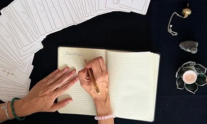 Prise de notes pendant une étude de vie en Guidance